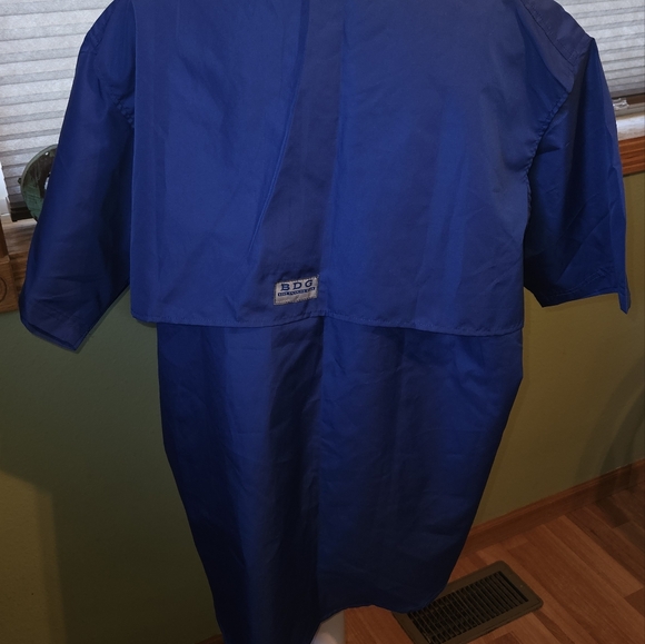 You Betcha short sleeve xl button down utility shirt. - Picture 3 of 9